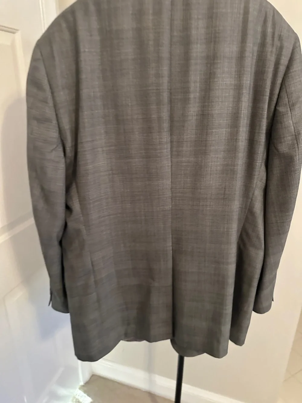 Hart Schaffner Marx Men's Light Gray Two-Button Suit Jacket - Picture 2 of 16